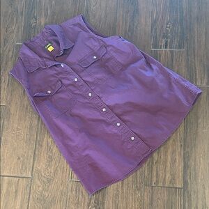 Cabella’s Purple Sleeveless Button Down Shirt